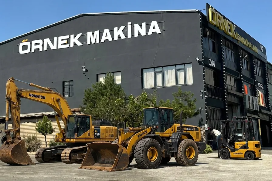 واجهة منشأة Örnek İş Makinaları والمعدات